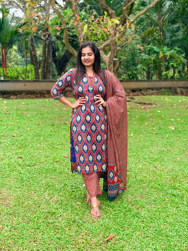 KLA 9204- Elegant 3-piece cotton kurti set for a stylish look.